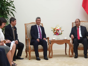 The Prime Minister of Vietnam welcomed the Cuban Minister of Communications